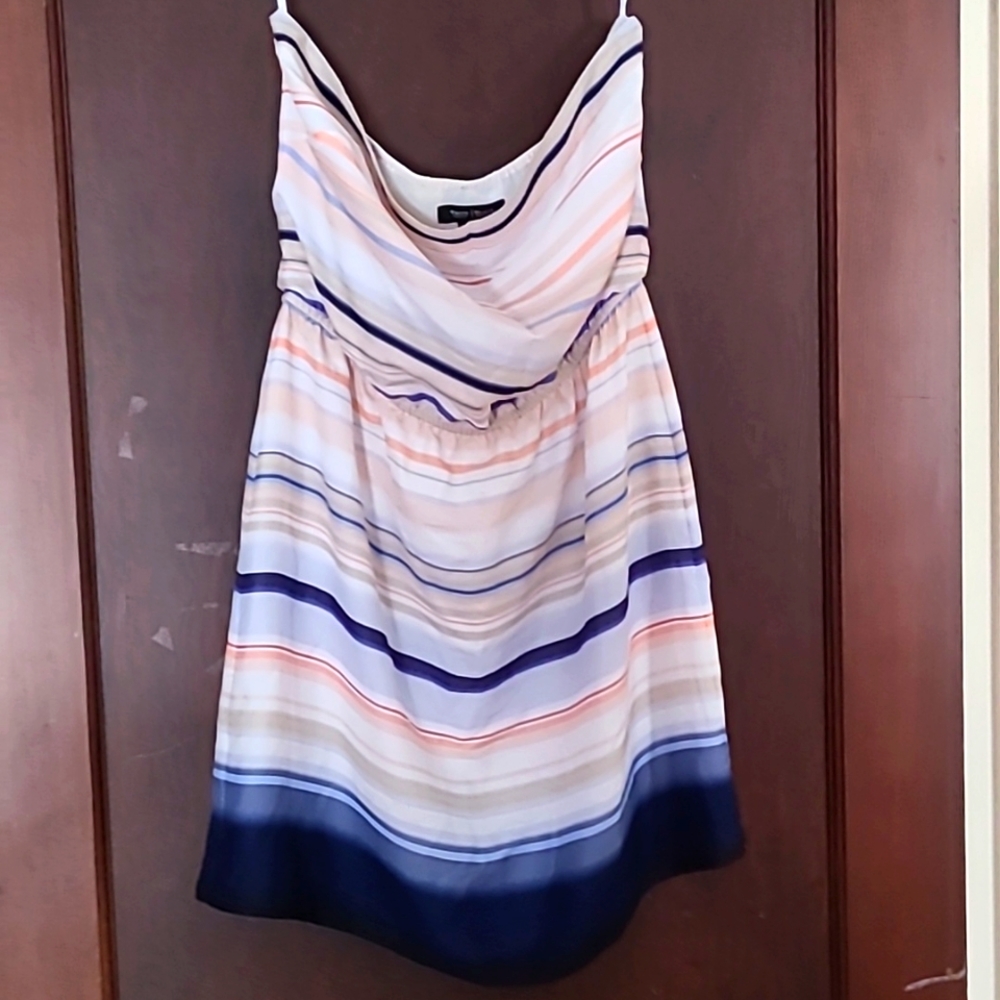 White House Black Market Strapless dress Size Medium